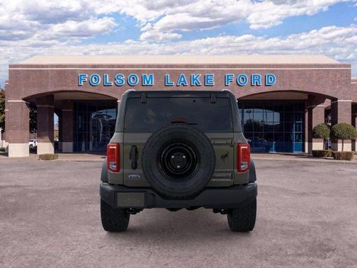 Gray 2026 Ford Bronco Big Bend