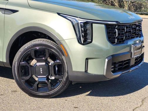 2024 Kia Sorento X-Line EX