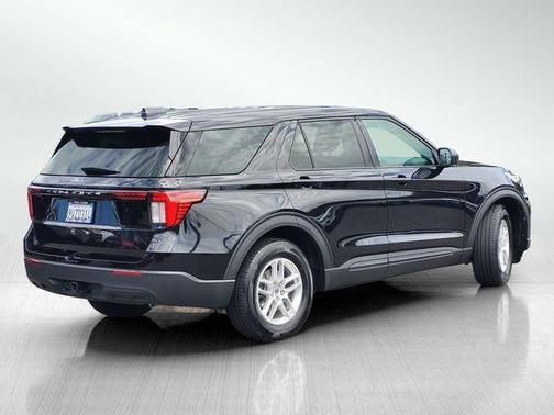 Black Metallic 2026 Ford Explorer Active