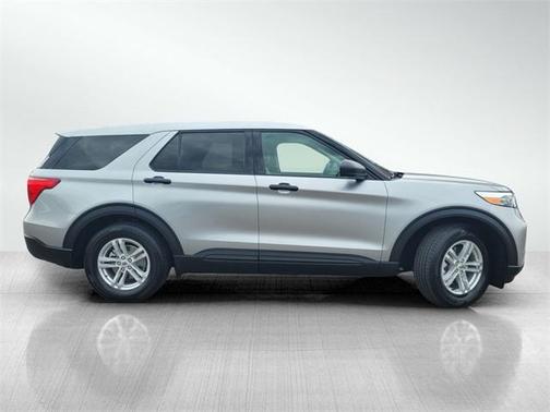 2024 Ford Explorer Base
