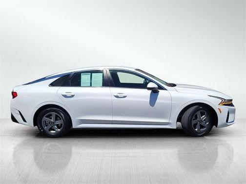 2023 Kia K5 LXS