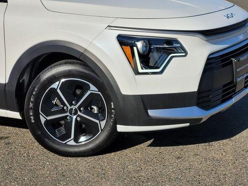 2025 Kia Niro Plug-In Hybrid EX