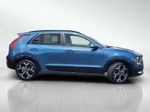 Mineral Blue 2024 Kia Niro EX Touring