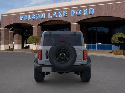 Avalanche 2026 Ford Bronco Badlands