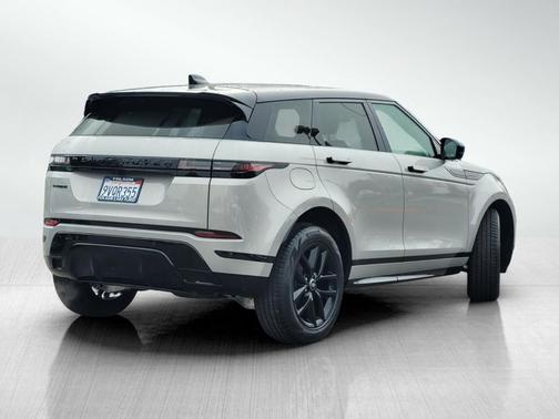 2026 Land Rover Range Rover Evoque Dynamic SE