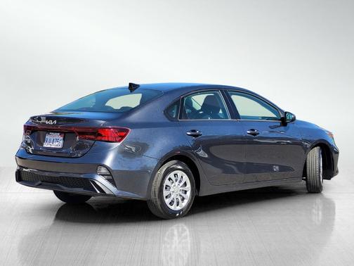2024 Kia Forte LX