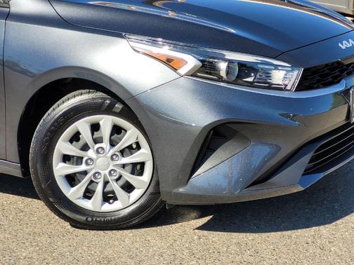 2024 Kia Forte LX