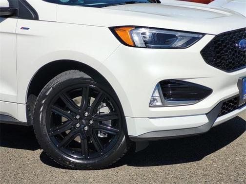 2021 Ford Edge ST Line