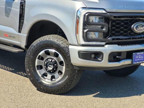 2024 Ford F-350 Lariat Super Duty