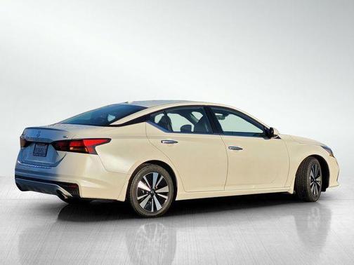 2022 Nissan Altima 2.5 SL