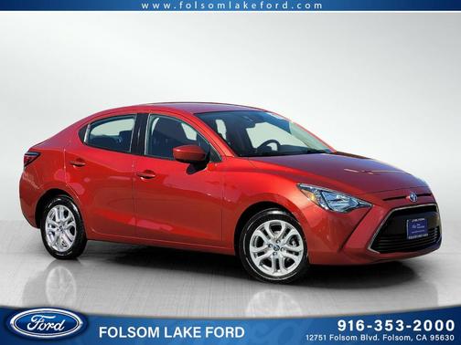 Pulse 2017 Toyota Yaris iA Base