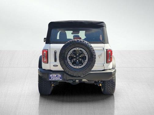 Oxford White 2022 Ford Bronco Badlands