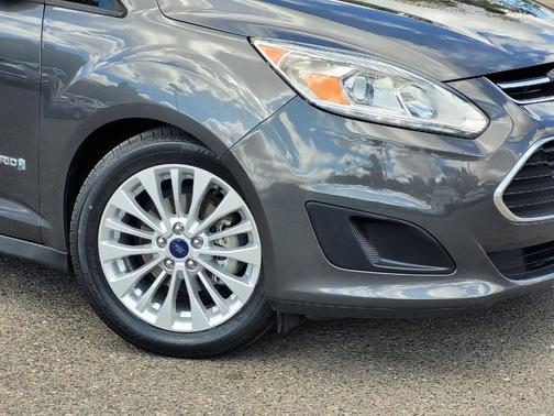 2017 Ford C-Max Hybrid SE