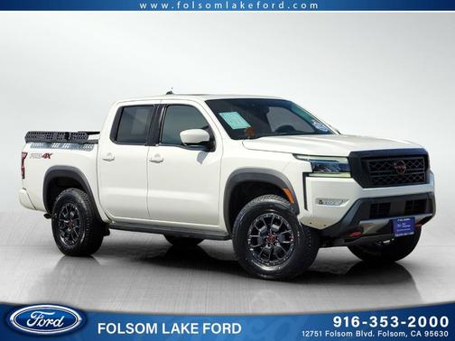 Glacier White 2022 Nissan Frontier PRO-4X