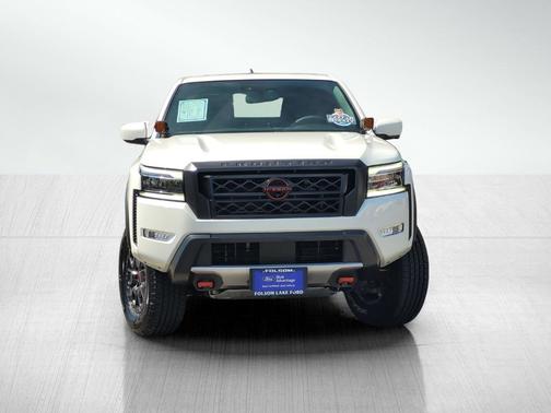 Glacier White 2022 Nissan Frontier PRO-4X