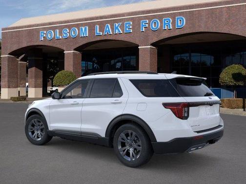 Oxford White 2026 Ford Explorer Active