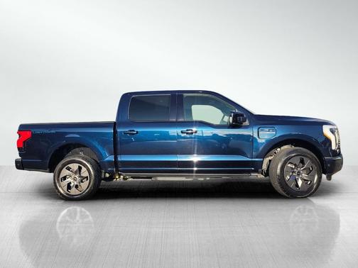 2022 Ford F-150 Lightning LARIAT