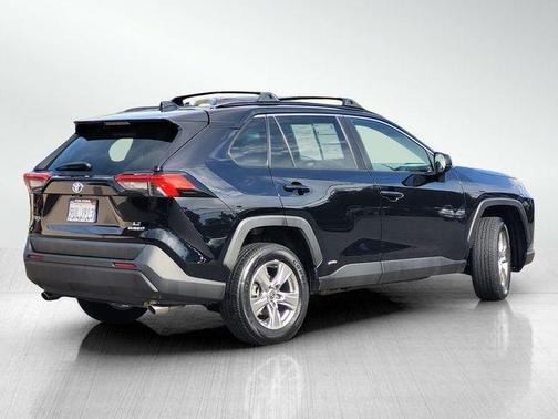 2022 Toyota RAV4 Hybrid LE