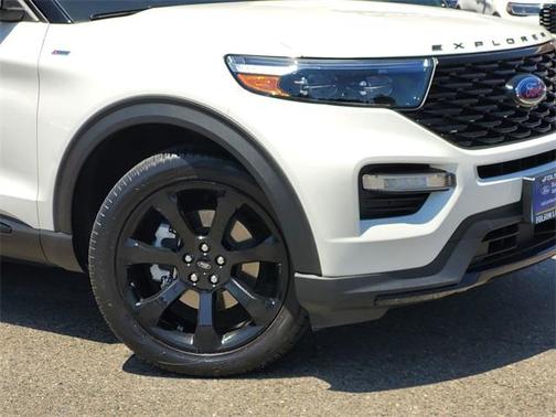 2022 Ford Explorer ST-Line