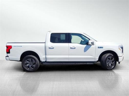2025 Ford F-150 Lightning LARIAT