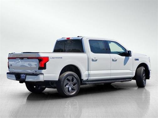 2025 Ford F-150 Lightning LARIAT
