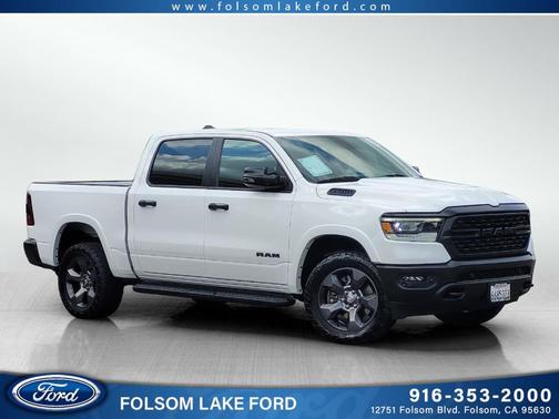 Bright White Clearcoat 2023 RAM 1500 Big Horn