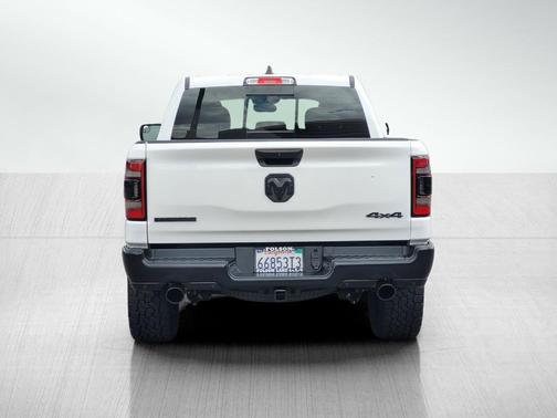 Bright White Clearcoat 2023 RAM 1500 Big Horn