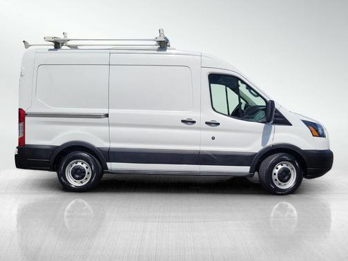 Oxford White 2019 Ford Transit-150 Base