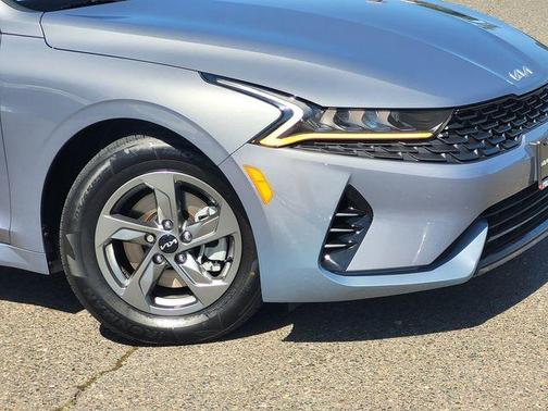 Everlasting Silver 2022 Kia K5 LXS