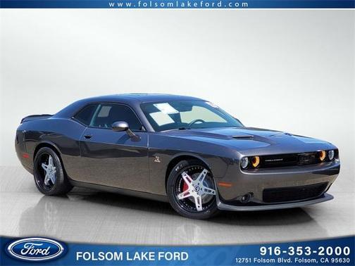 2016 Dodge Challenger R/T Scat Pack