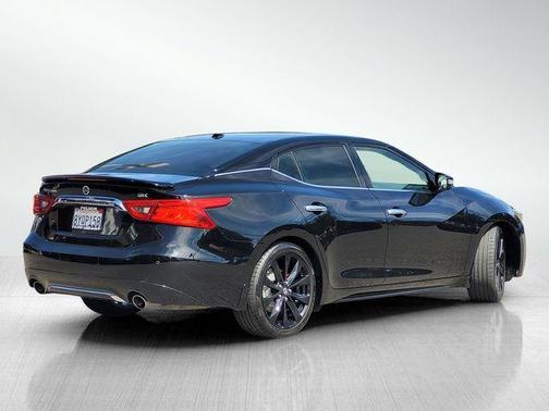 Black 2017 Nissan Maxima 3.5 SR