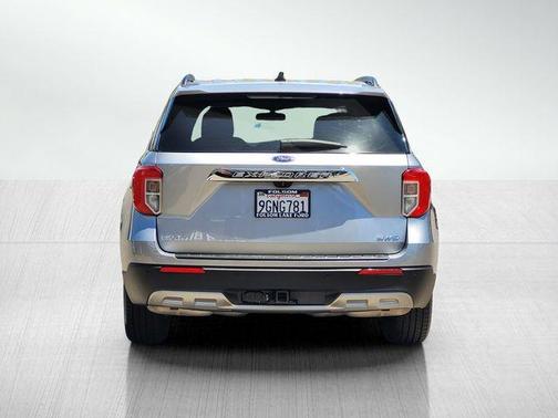 Silver Metallic 2023 Ford Explorer XLT