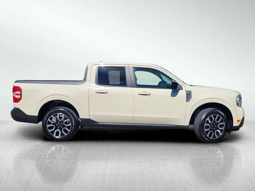 Terrain 2024 Ford Maverick Lariat