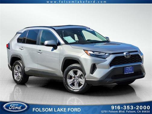 2022 Toyota RAV4 XLE