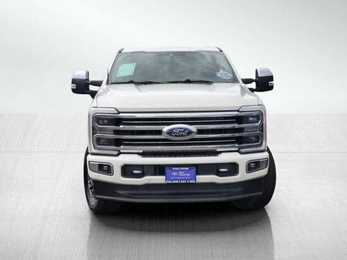 White Metallic 2024 Ford F-350 Limited