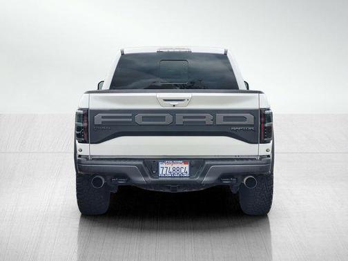 White Metallic 2024 Ford F-350 Limited