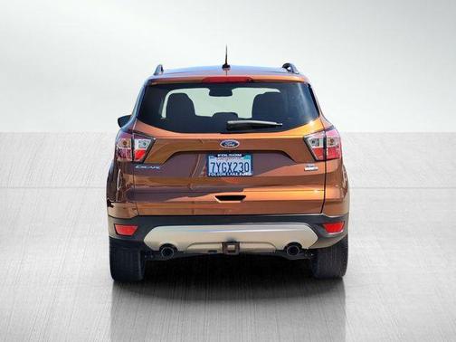Canyon Ridge Metallic 2017 Ford Escape SE