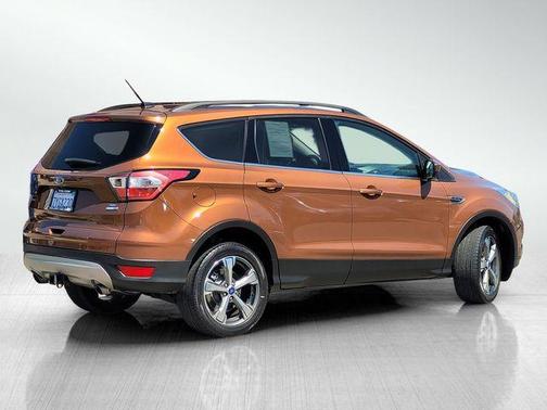 Canyon Ridge Metallic 2017 Ford Escape SE