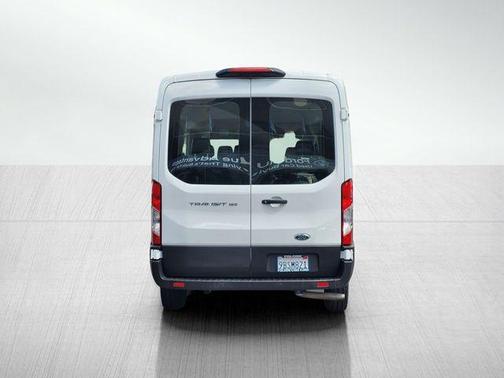 Oxford White 2022 Ford Transit-150 XL