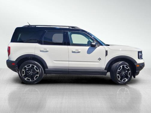 Oxford White 2022 Ford Bronco Sport Outer Banks