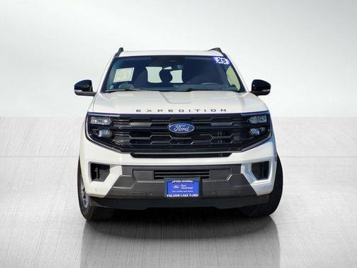 Oxford White 2025 Ford Expedition Max Active