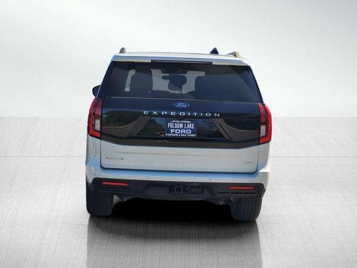 Oxford White 2025 Ford Expedition Max Active