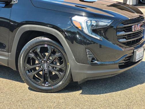Ebony Twilight Metallic 2021 GMC Terrain SLT
