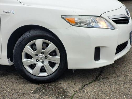 2011 Toyota Camry Hybrid 
