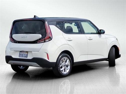 2024 Kia Soul S