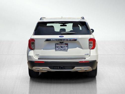 White Metallic 2020 Ford Explorer XLT