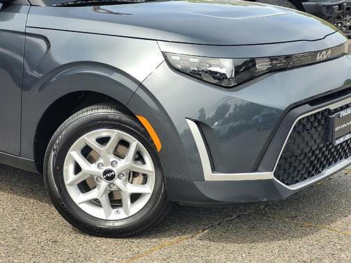 Gray 2025 Kia Soul LX
