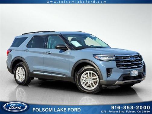 2025 Ford Explorer Active