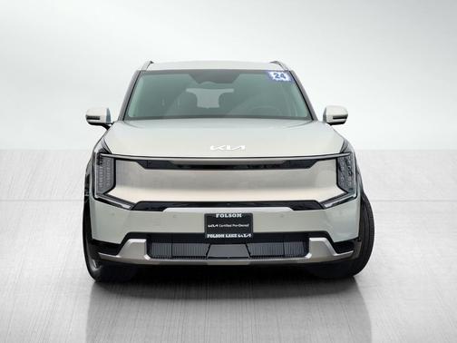 2024 Kia EV9 Land