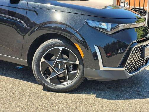 Black 2023 Kia Soul EX